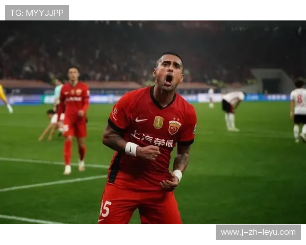 上海海港莱昂纳多中路连续突破：引领未来的足球风暴