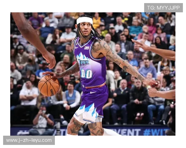 克拉克森顶替发力,爵士后段连续得分